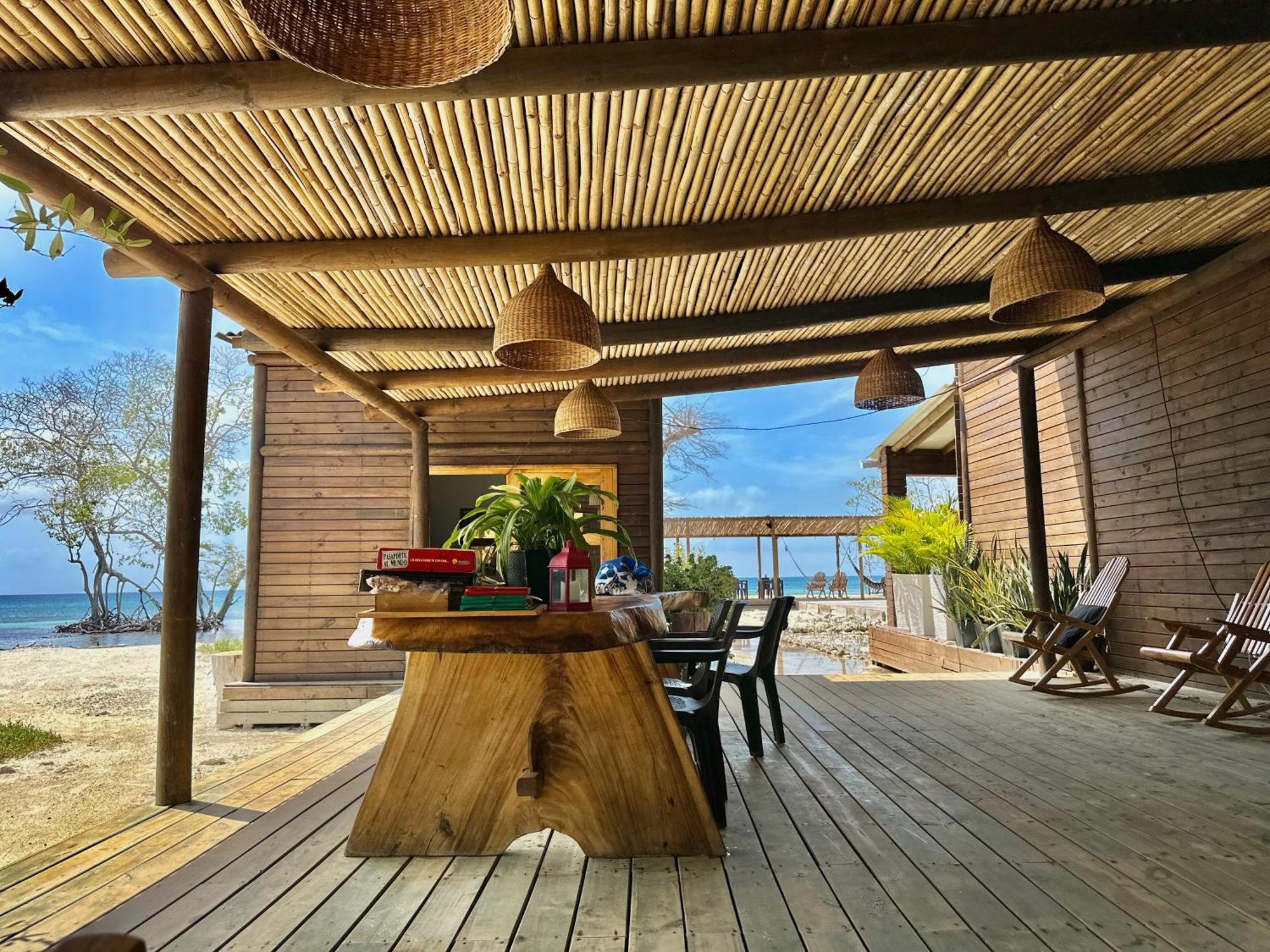 Medusa Hostel Isla Tintipan Tintipan Island Екстер'єр фото